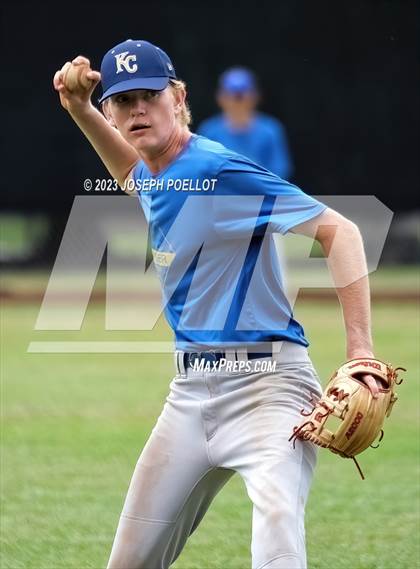 Thumbnail 1 in Kaiser @ Hilo photogallery.