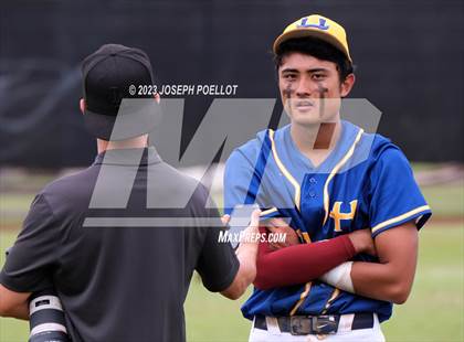 Thumbnail 1 in Kaiser @ Hilo photogallery.