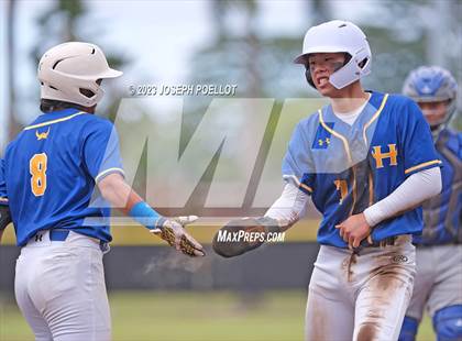 Thumbnail 3 in Kaiser @ Hilo photogallery.