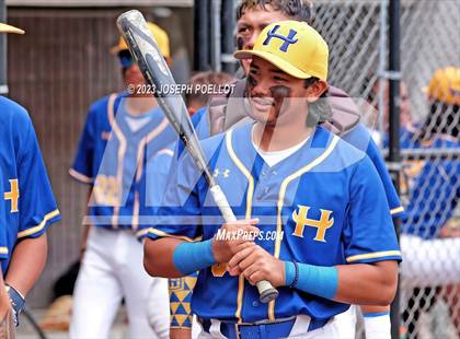 Thumbnail 1 in Kaiser @ Hilo photogallery.
