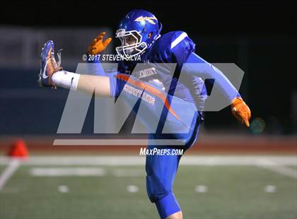 Thumbnail 1 in Serra @ Clairemont photogallery.