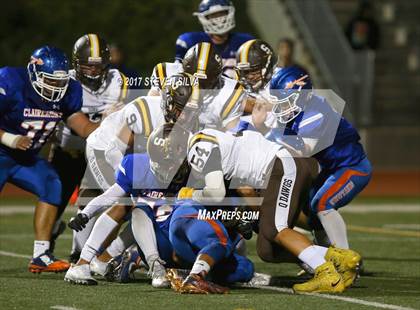 Thumbnail 2 in Serra @ Clairemont photogallery.