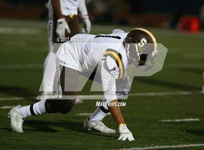 Thumbnail 1 in Serra @ Clairemont photogallery.