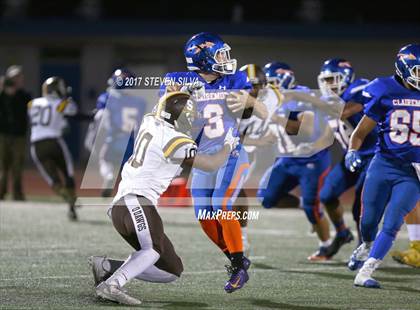 Thumbnail 2 in Serra @ Clairemont photogallery.