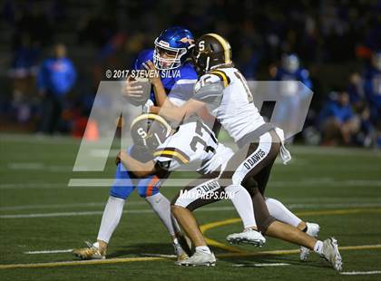 Thumbnail 1 in Serra @ Clairemont photogallery.