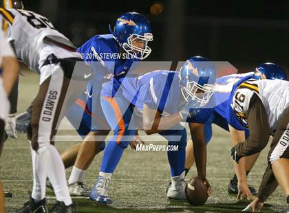 Thumbnail 2 in Serra @ Clairemont photogallery.
