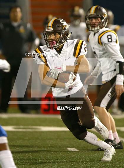 Thumbnail 1 in Serra @ Clairemont photogallery.