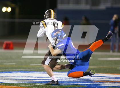 Thumbnail 3 in Serra @ Clairemont photogallery.