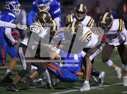 Thumbnail 1 in Serra @ Clairemont photogallery.