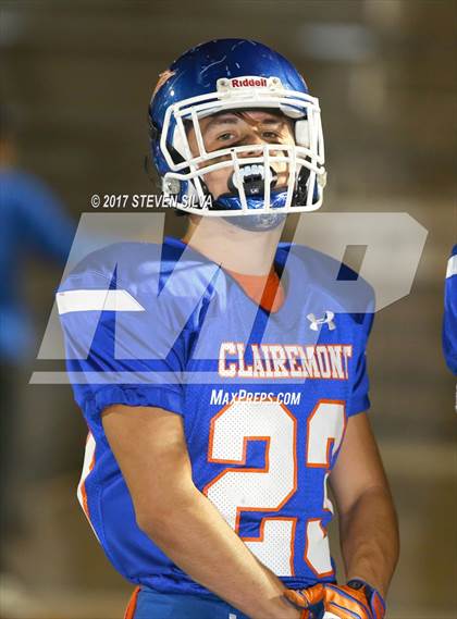 Thumbnail 3 in Serra @ Clairemont photogallery.
