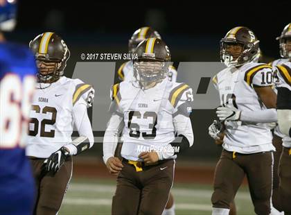 Thumbnail 3 in Serra @ Clairemont photogallery.