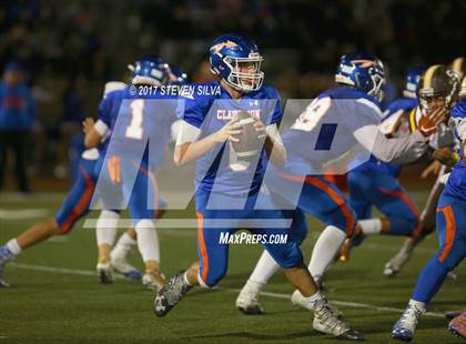 Thumbnail 3 in Serra @ Clairemont photogallery.