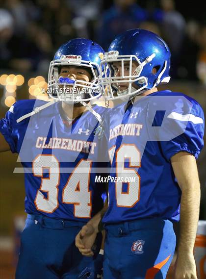 Thumbnail 2 in Serra @ Clairemont photogallery.