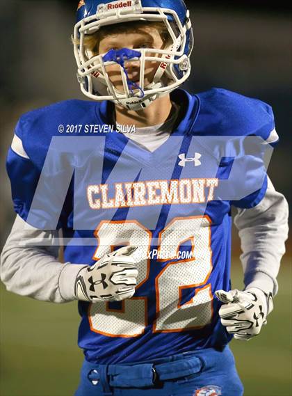 Thumbnail 3 in Serra @ Clairemont photogallery.