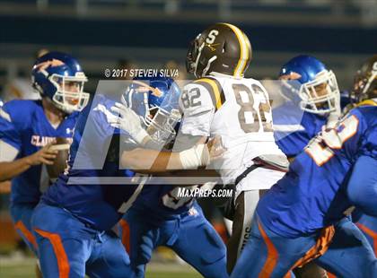 Thumbnail 1 in Serra @ Clairemont photogallery.