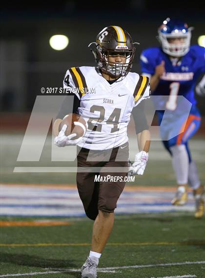 Thumbnail 3 in Serra @ Clairemont photogallery.