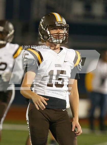 Thumbnail 3 in Serra @ Clairemont photogallery.