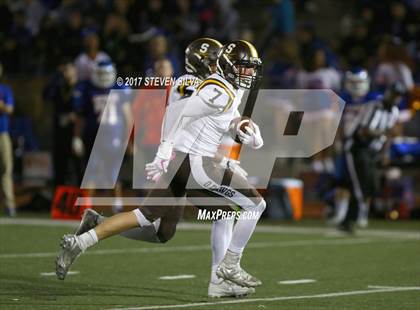 Thumbnail 2 in Serra @ Clairemont photogallery.