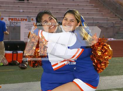 Thumbnail 1 in Serra @ Clairemont photogallery.
