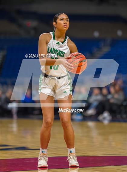 Thumbnail 3 in Newcastle vs. Westbrook (UIL 1A Basketball Semifinal) photogallery.