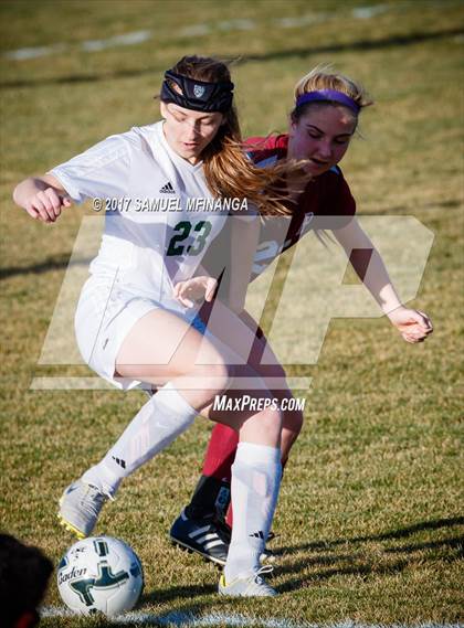 Thumbnail 2 in Pius X vs. Papillion-LaVista photogallery.