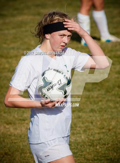 Thumbnail 2 in Pius X vs. Papillion-LaVista photogallery.