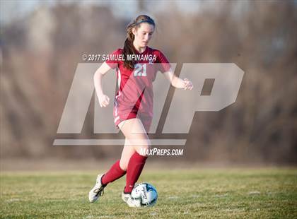Thumbnail 2 in Pius X vs. Papillion-LaVista photogallery.