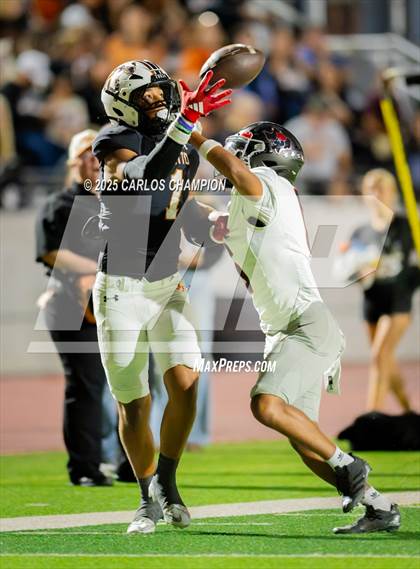 Thumbnail 1 in Bowie @ Hutto  (UIL 6A Division 1 Football Bi-District) photogallery.