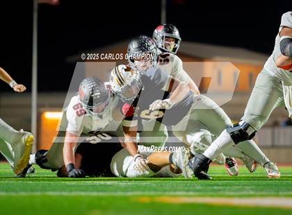 Thumbnail 2 in Bowie @ Hutto  (UIL 6A Division 1 Football Bi-District) photogallery.