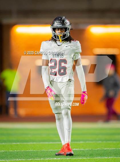 Thumbnail 2 in Bowie @ Hutto  (UIL 6A Division 1 Football Bi-District) photogallery.