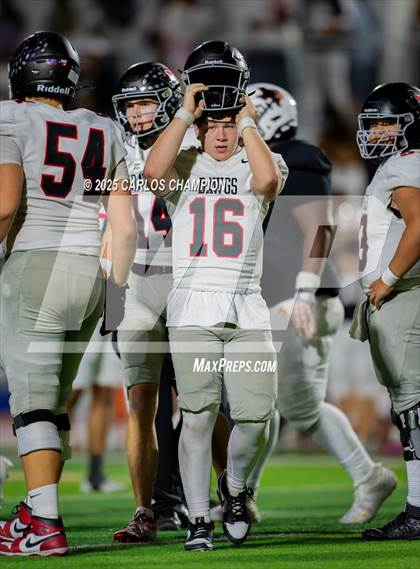 Thumbnail 2 in Bowie @ Hutto  (UIL 6A Division 1 Football Bi-District) photogallery.