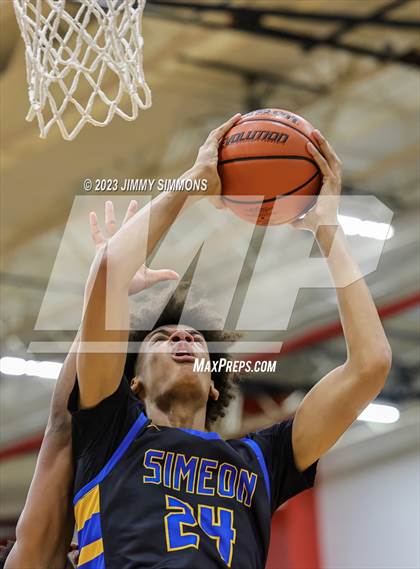 Thumbnail 3 in Imhotep Charter vs. Simeon (Highland Shootout) photogallery.