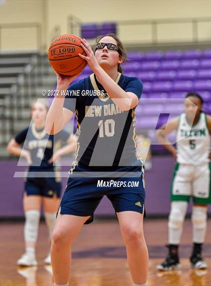 Thumbnail 3 in Tatum vs. New Diana (UIL 3A Region 2 Bi-District Playoff) photogallery.