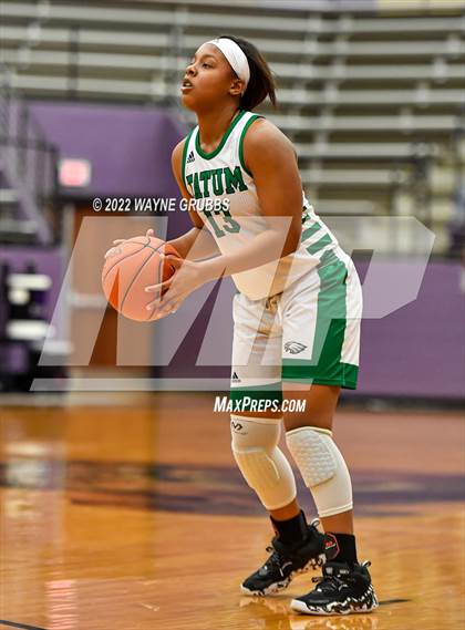 Thumbnail 2 in Tatum vs. New Diana (UIL 3A Region 2 Bi-District Playoff) photogallery.