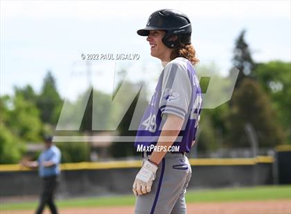 Thumbnail 2 in Regis Jesuit vs. Douglas County (CHSAA 5A Round 1) photogallery.