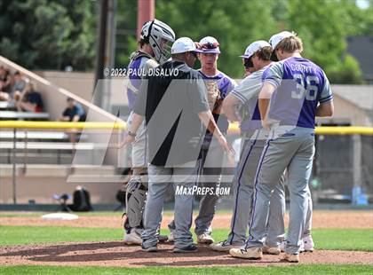 Thumbnail 3 in Regis Jesuit vs. Douglas County (CHSAA 5A Round 1) photogallery.
