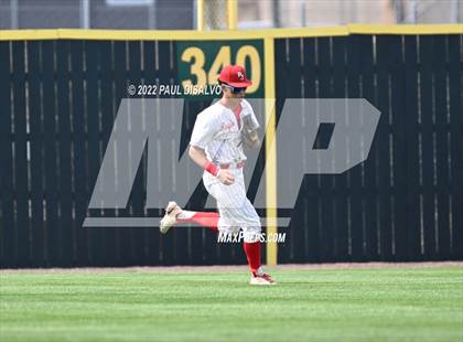 Thumbnail 2 in Regis Jesuit vs. Douglas County (CHSAA 5A Round 1) photogallery.