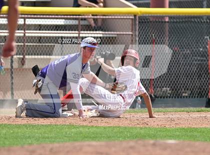 Thumbnail 2 in Regis Jesuit vs. Douglas County (CHSAA 5A Round 1) photogallery.