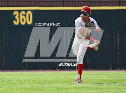 Thumbnail 3 in Regis Jesuit vs. Douglas County (CHSAA 5A Round 1) photogallery.