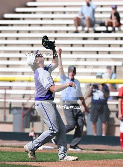 Thumbnail 3 in Regis Jesuit vs. Douglas County (CHSAA 5A Round 1) photogallery.