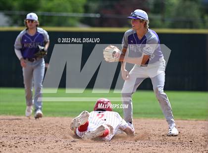 Thumbnail 1 in Regis Jesuit vs. Douglas County (CHSAA 5A Round 1) photogallery.