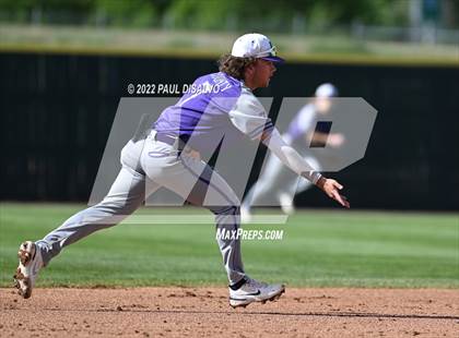 Thumbnail 2 in Regis Jesuit vs. Douglas County (CHSAA 5A Round 1) photogallery.