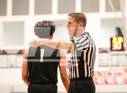 Thumbnail 1 in Hillcrest vs. Salesian College Preparatory (Pro Image Holiday Classic Large Schools) photogallery.