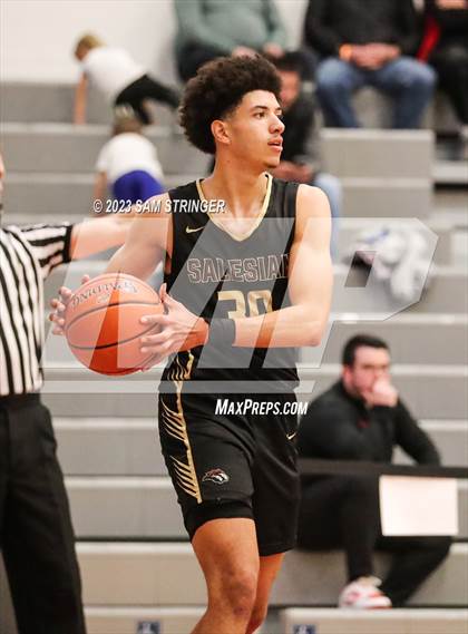Thumbnail 2 in Hillcrest vs. Salesian College Preparatory (Pro Image Holiday Classic Large Schools) photogallery.