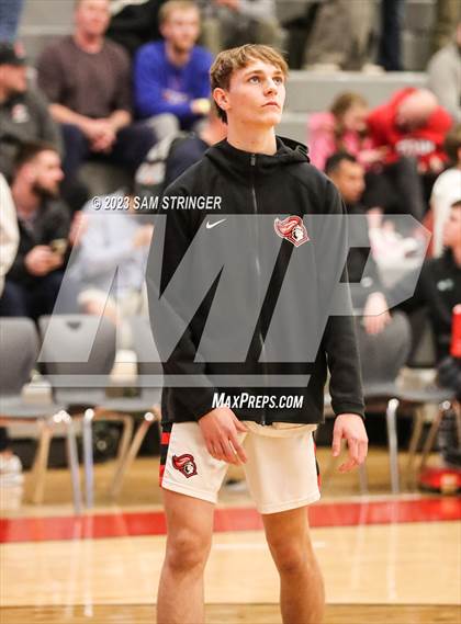 Thumbnail 2 in Hillcrest vs. Salesian College Preparatory (Pro Image Holiday Classic Large Schools) photogallery.