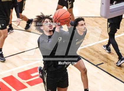 Thumbnail 1 in Hillcrest vs. Salesian College Preparatory (Pro Image Holiday Classic Large Schools) photogallery.