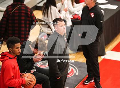 Thumbnail 2 in Hillcrest vs. Salesian College Preparatory (Pro Image Holiday Classic Large Schools) photogallery.