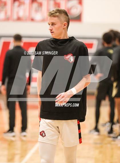 Thumbnail 1 in Hillcrest vs. Salesian College Preparatory (Pro Image Holiday Classic Large Schools) photogallery.