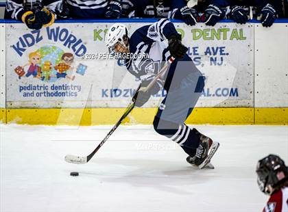 Thumbnail 1 in Chatham @ Morristown-Beard (MCSSIHL Mennen Cup Semi Final) photogallery.