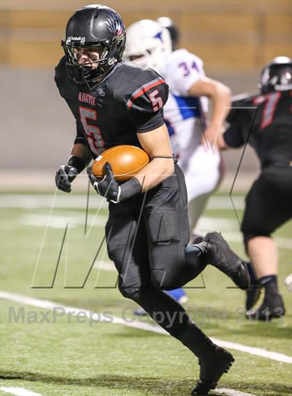 Thumbnail 3 in Graham vs Argyle (UIL 3A D2 Semifinal) photogallery.